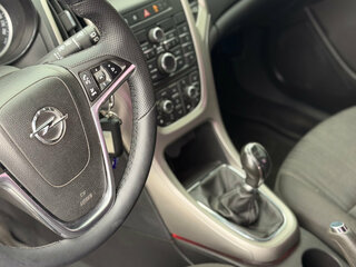 2010 Opel Astra J, серый, 605000 рублей, вид 4
