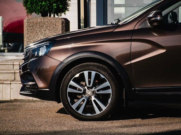 2018 Lada (ВАЗ) Vesta SW Cross I, коричневый, 1080000 рублей - вид 8