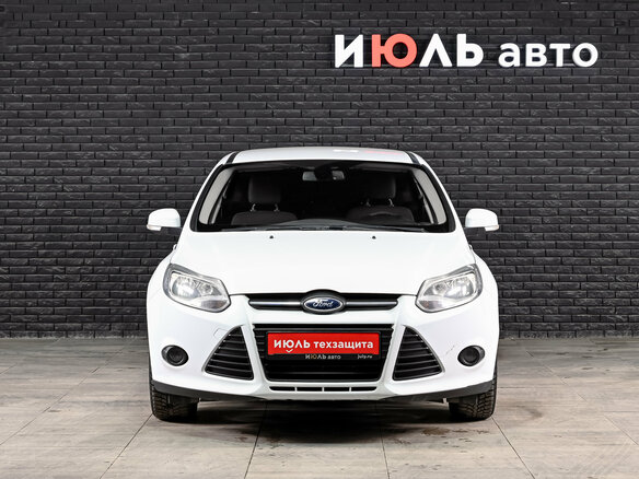 2012 Ford Focus III, белый, 850000 рублей - вид 2