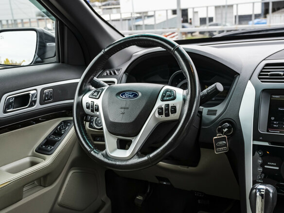 2013 Ford Explorer V, чёрный, 1648000 рублей - вид 9