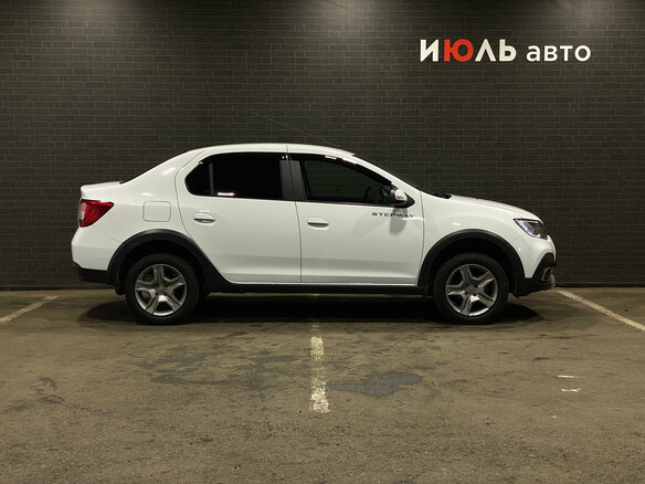 2022 Renault Logan Stepway II Рестайлинг, белый, 1260000 рублей - вид 3