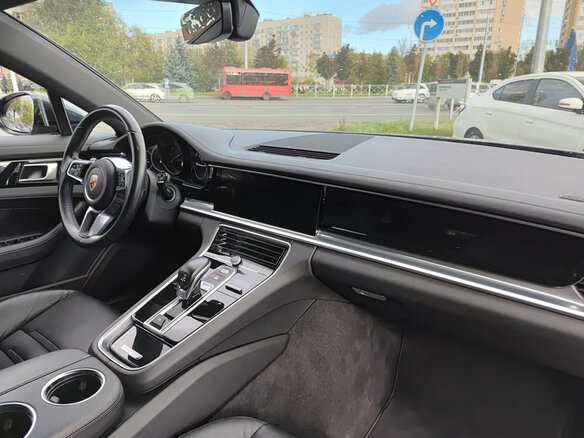 2019 Porsche Panamera 4 Sport Turismo II, серый, 7500000 рублей - вид 10