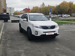 2018 Kia Sorento II Рестайлинг, белый, 2100000 рублей, вид 2