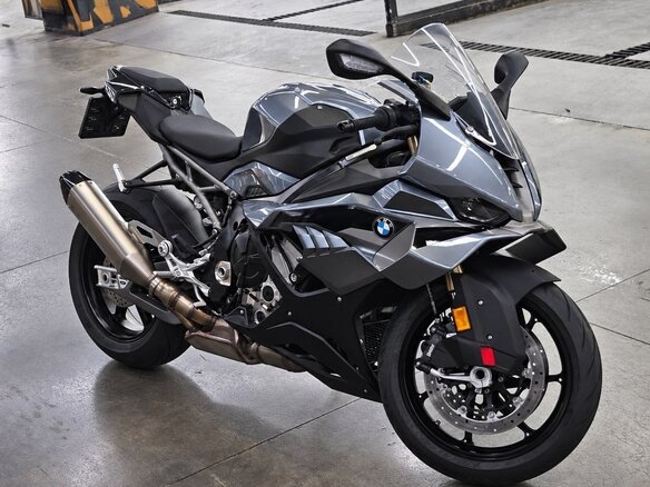 2025 BMW S 1000 RR, серый, 2199999 рублей - вид 10