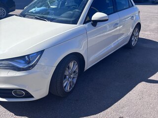 2013 Audi A1 I (8X), белый, 925000 рублей, вид 1