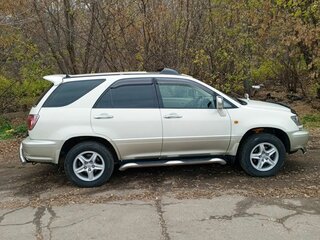 2000 Toyota Harrier I (XU10), бежевый, 985000 рублей, вид 3