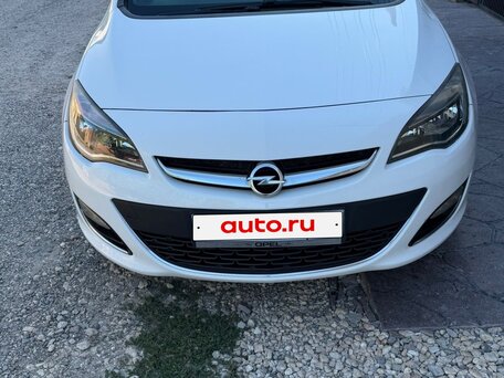 2013 Opel Astra J Рестайлинг, белый, 830000 рублей, вид 2