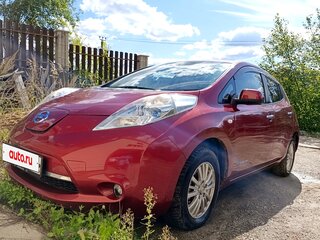 2012 Nissan Leaf (EM61) I (ZE0/AZE0), пурпурный, 710000 рублей, вид 5