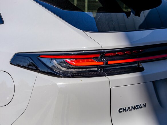 2023 Changan UNI-K, серый, 2195000 рублей - вид 11
