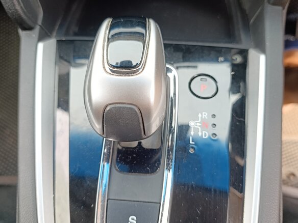 2019 Honda Shuttle II Рестайлинг, серебристый, 1320000 рублей - вид 19