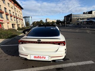 2020 Kia K5 III, белый, 2350000 рублей, вид 4