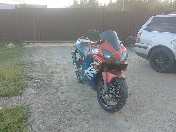 2002 Honda CBR 600F, синий, 400000 рублей - вид 6