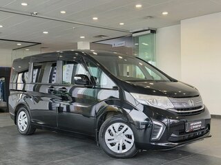 2016 Honda Stepwgn V, чёрный, 1799000 рублей, вид 1