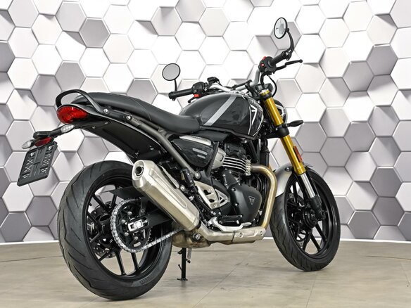 2024 Triumph Speed 400, чёрный, 697000 рублей - вид 6