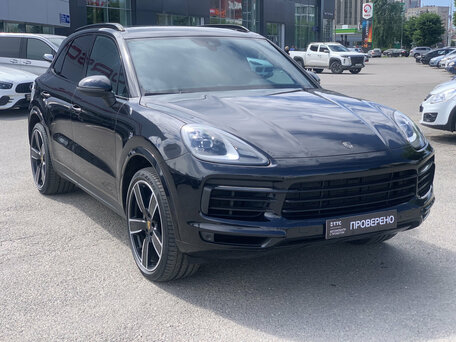 2022 Porsche Cayenne III, чёрный, 8320000 рублей, вид 3