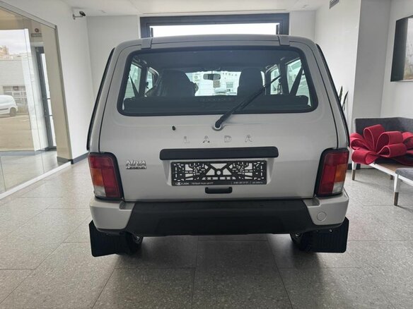 2026 Lada (ВАЗ) Niva Legend I Рестайлинг, серебристый, 1385000 рублей - вид 4