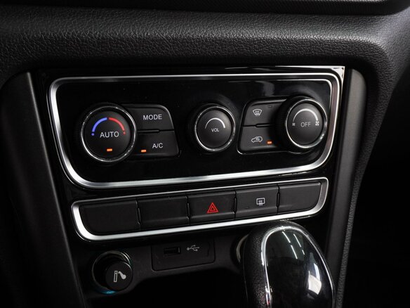2017 Chery Tiggo 3 I, белый, 1059000 рублей - вид 13