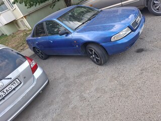1995 Audi A4 I (B5), синий, 200000 рублей, вид 3
