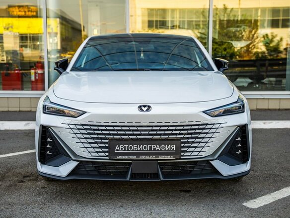 2024 Changan UNI-V I, белый, 2368000 рублей - вид 1
