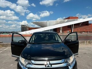 2015 Mitsubishi Outlander III Рестайлинг 2, чёрный, 1790000 рублей, вид 3