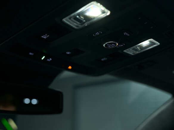 2023 Cadillac Escalade V, чёрный, 14000000 рублей - вид 38
