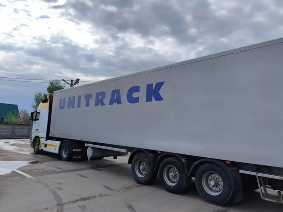 2002 Volvo FM, белый, 2999000 рублей - вид 3