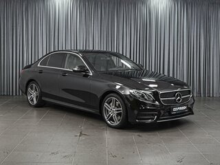 2019 Mercedes-Benz E-Класс 200 V (W213, S213, C238), чёрный, 3098000 рублей, вид 1