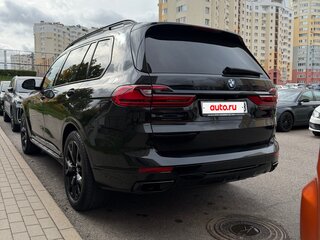 2022 BMW X7 40i I (G07), чёрный, 5640000 рублей, вид 3