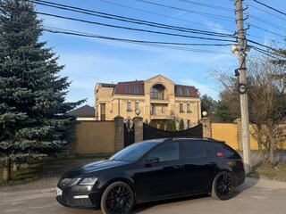 2018 Skoda Octavia RS III Рестайлинг, чёрный, 2550000 рублей, вид 2