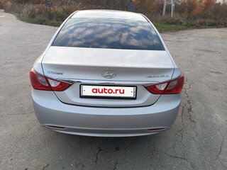 2011 Hyundai Sonata VI (YF), серый, 950000 рублей, вид 4