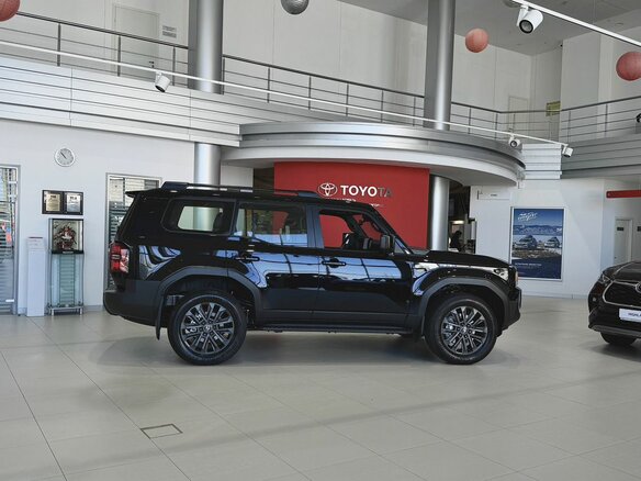 2026 Toyota Land Cruiser Prado 250 Series, чёрный, 12300000 рублей - вид 7