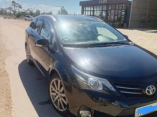 2011 Toyota Avensis III Рестайлинг, чёрный, 1650000 рублей, вид 2