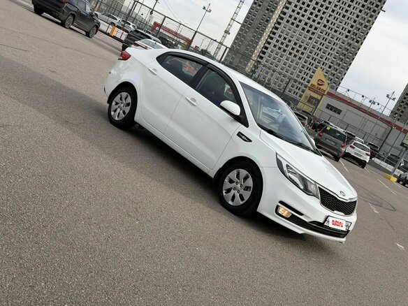 2015 Kia Rio III, белый, 1150000 рублей - вид 1