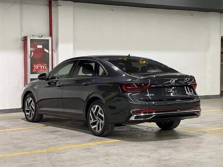 2023 Volkswagen Sagitar III Рестайлинг, серый, 1790000 рублей, вид 5