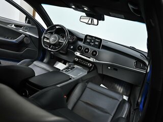 2018 Kia Stinger I, синий, 2235000 рублей, вид 5