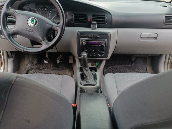 2002 Skoda Octavia I (A4) Рестайлинг, серый, 340000 рублей - вид 9