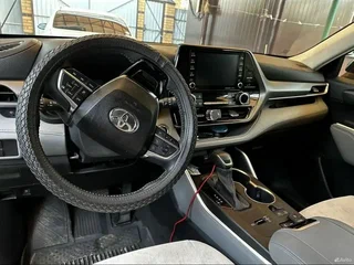 2020 Toyota Highlander IV (XU70), чёрный, 3600000 рублей, вид 3