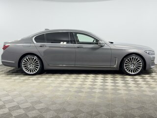 2022 BMW 7 серии Long 740Li xDrive VI (G11/G12) Рестайлинг, серый, 7669900 рублей, вид 5