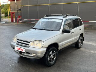 2004 Chevrolet Niva I, серебристый, 200000 рублей, вид 1