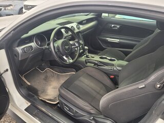 2018 Ford Mustang VI Рестайлинг, белый, 2390000 рублей, вид 4