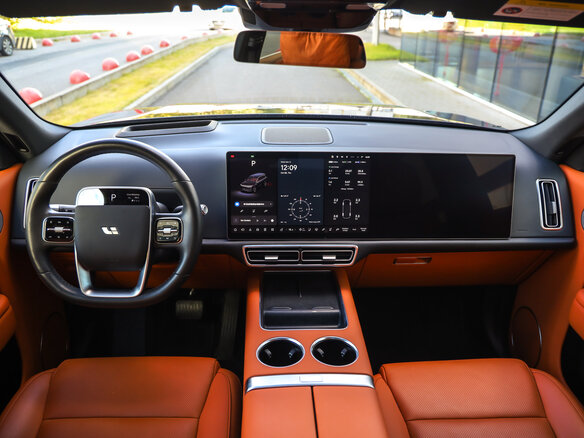 2023 Li Auto (Lixiang) L9 44.5 kWh I, чёрный, 6499000 рублей - вид 11