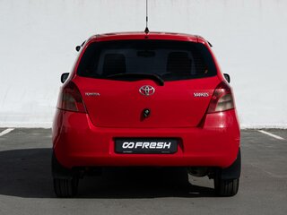 2008 Toyota Yaris Multimode II, красный, 549000 рублей, вид 4