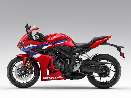 2026 Honda CBR 650R, красный, 1490000 рублей, вид 3