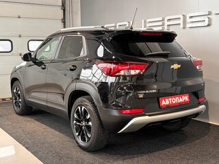 2022 Chevrolet TrailBlazer III, чёрный, 1849000 рублей, вид 5