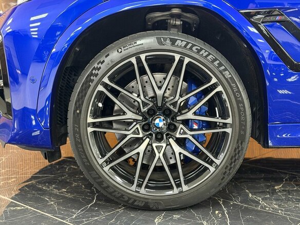 2025 BMW X6 M Competition III (F96) Рестайлинг, синий, 17981660 рублей - вид 8