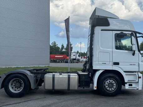 2017 Mercedes-Benz Actros, белый, 2800000 рублей, вид 4