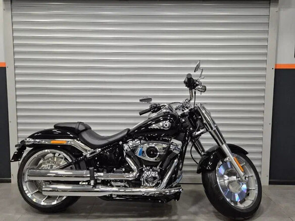 2026 Harley-Davidson Fat Boy, чёрный, 3300000 рублей - вид 7