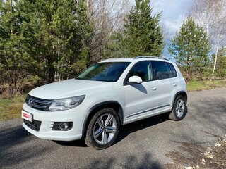 2016 Volkswagen Tiguan I Рестайлинг, белый, 1590000 рублей, вид 4