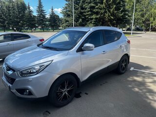 2013 Hyundai ix35 I Рестайлинг, серебристый, 1550000 рублей, вид 1