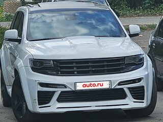 2013 Jeep Grand Cherokee SRT IV (WK2) Рестайлинг, белый, 5500000 рублей, вид 3